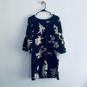 Belongosi floral navy flare sleeve dress
